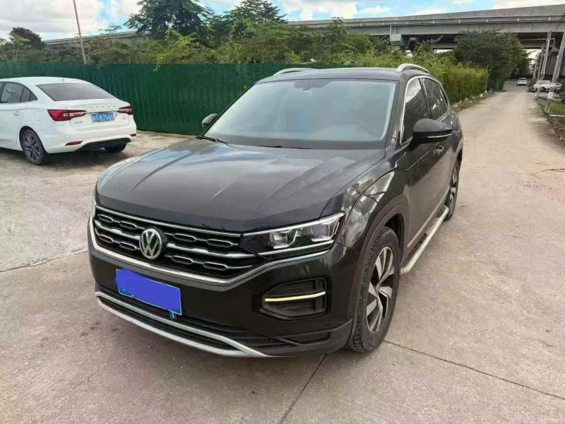 珠海20年大众探岳3