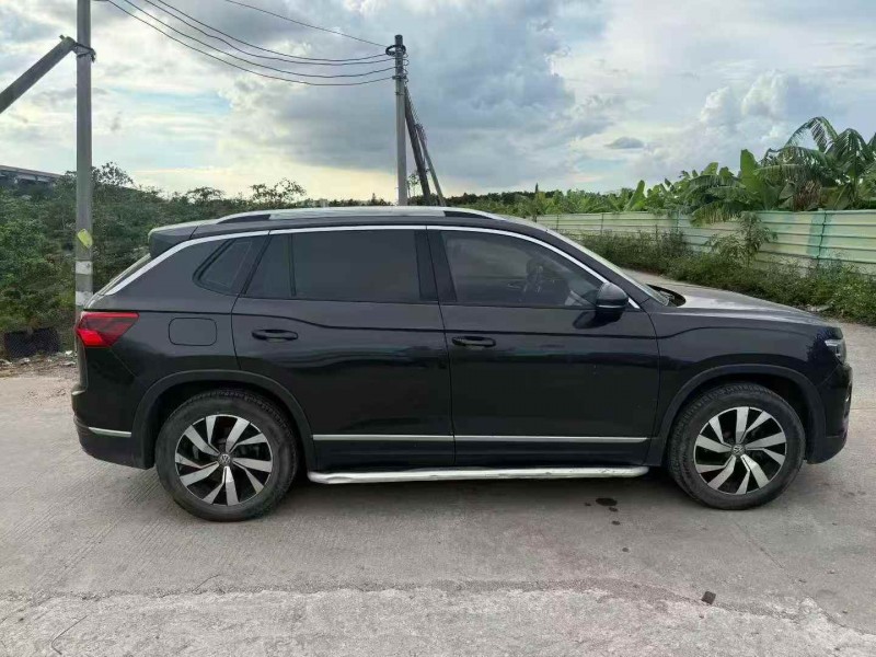 珠海20年大众探岳5