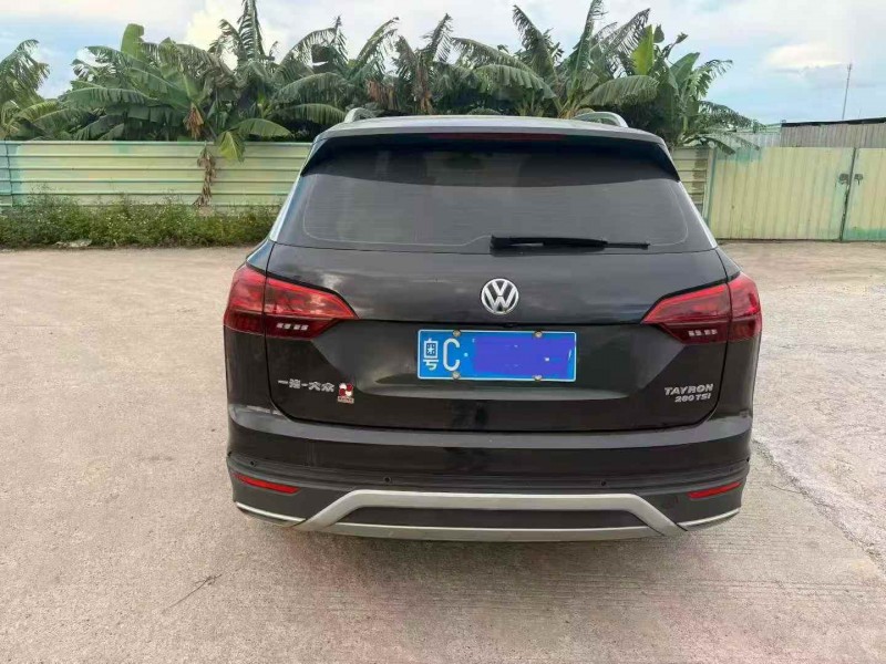 珠海20年大众探岳7