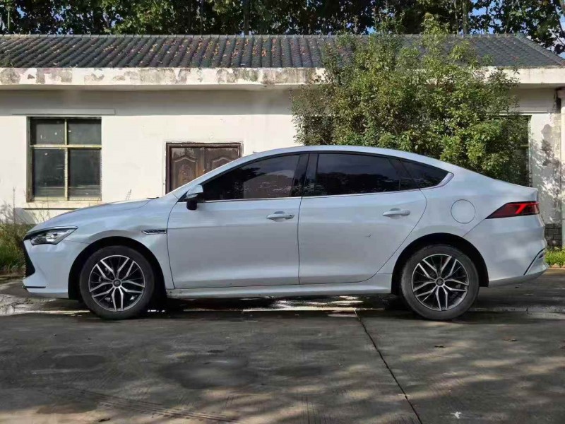 安阳22年比亚迪秦6