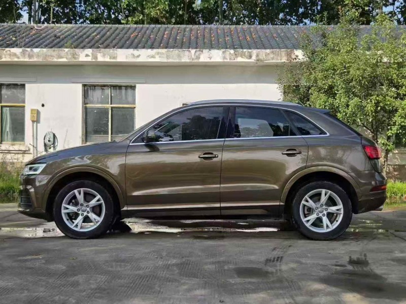 开封18年奥迪Q38