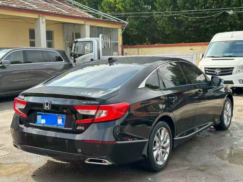 淄博21年本田雅阁8