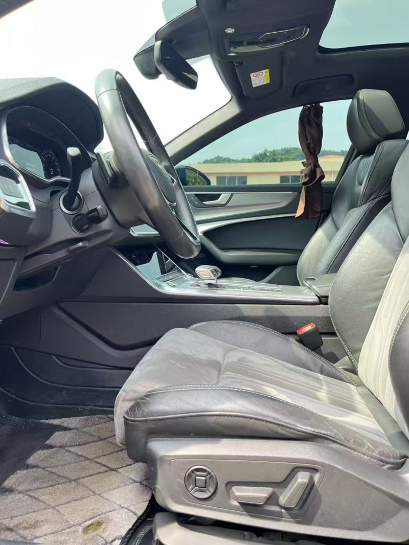 中山22年奥迪A6L8