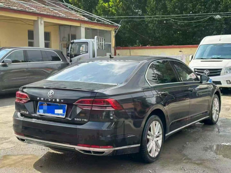 淄博18年大众辉昂8