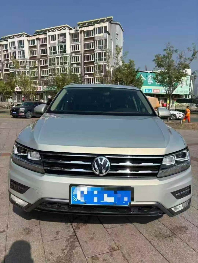 张家口19年大众途观1