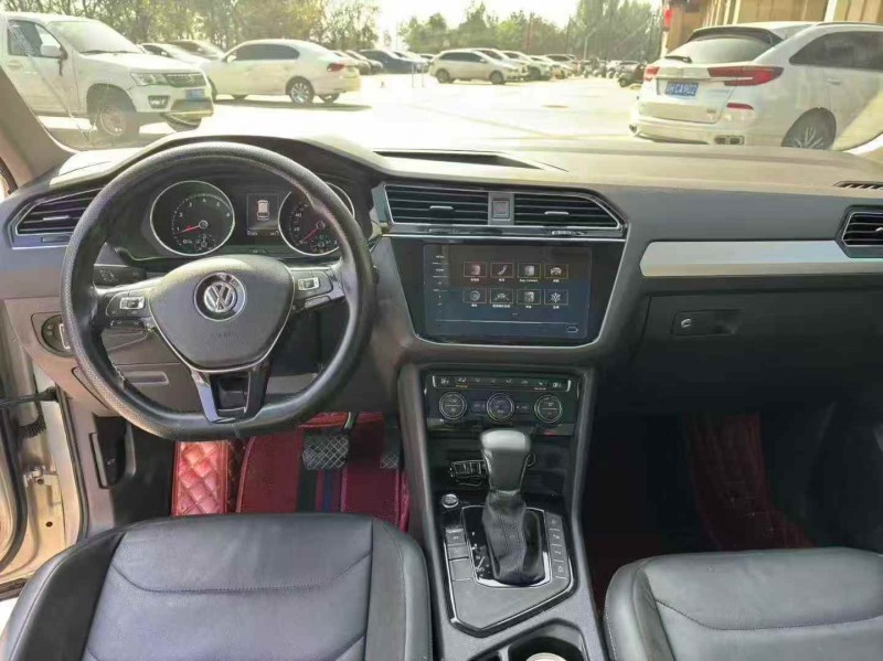 张家口19年大众途观4