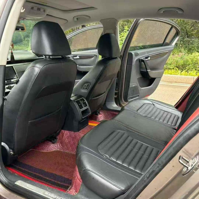 青岛14年大众迈腾8