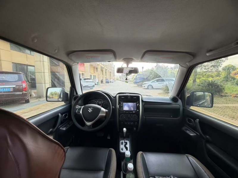 南昌17年铃木吉姆尼4