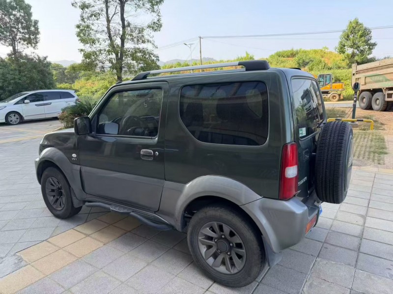 南昌17年铃木吉姆尼7