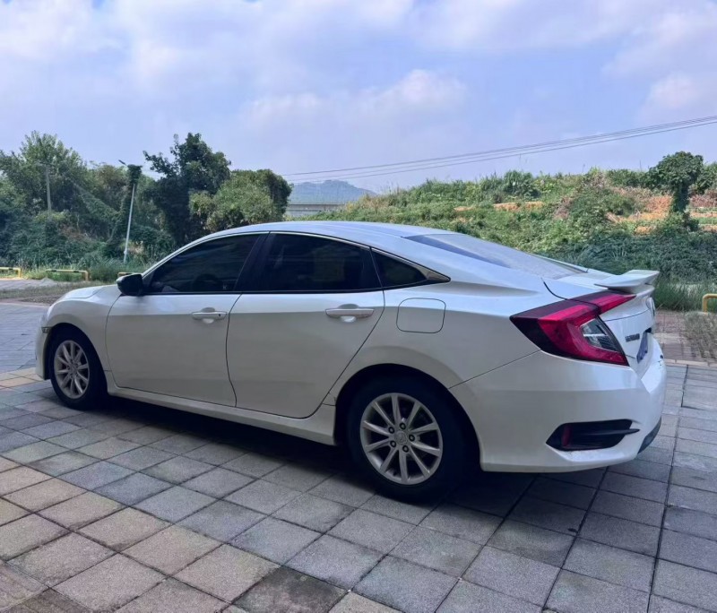 南昌17年本田思域7