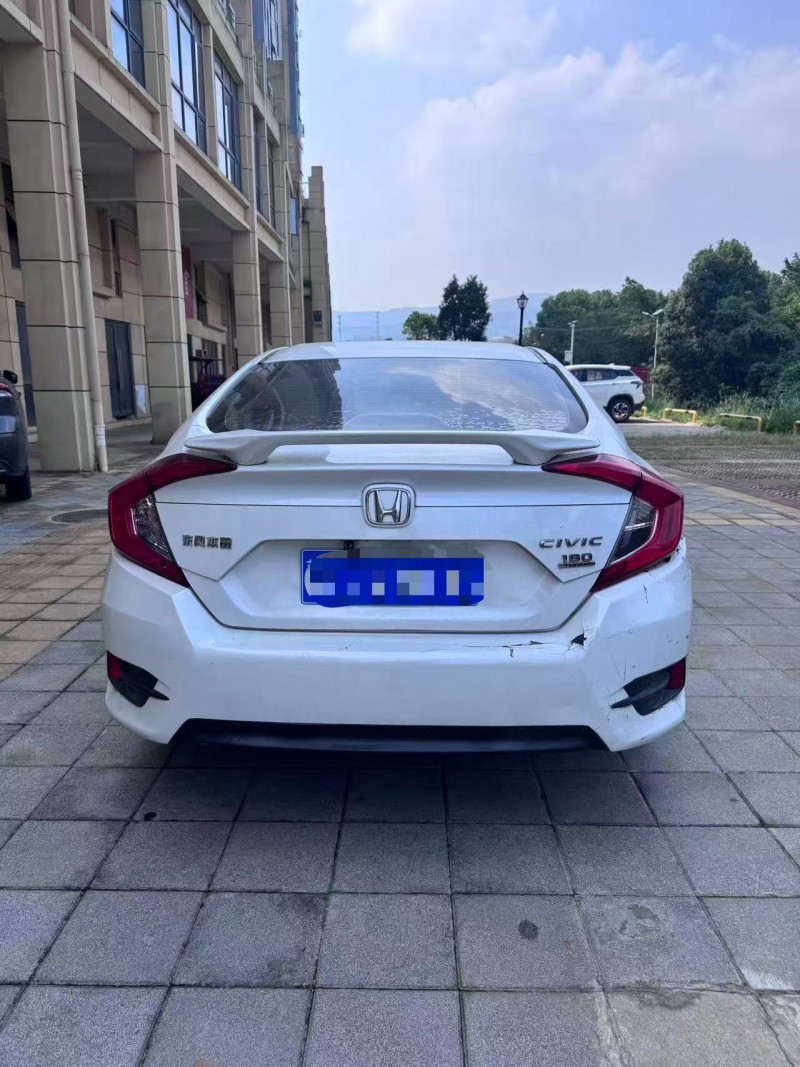 南昌17年本田思域9