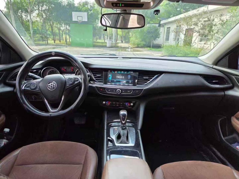 洛阳18年别克君威6