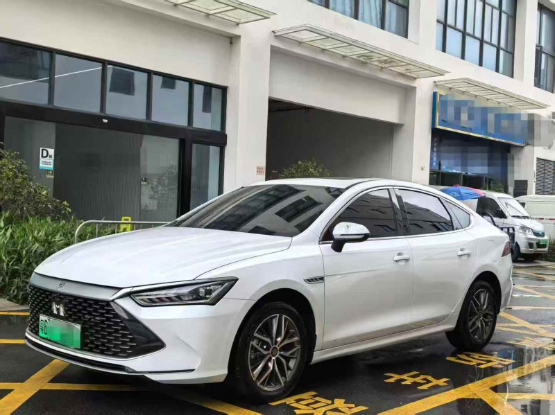 深圳22年比亚迪秦2