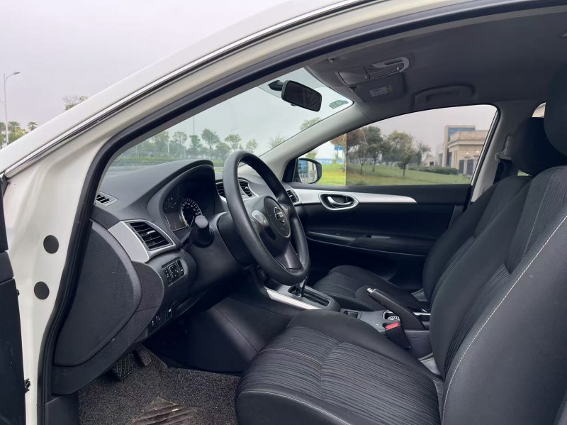 盐城19年日产轩逸4