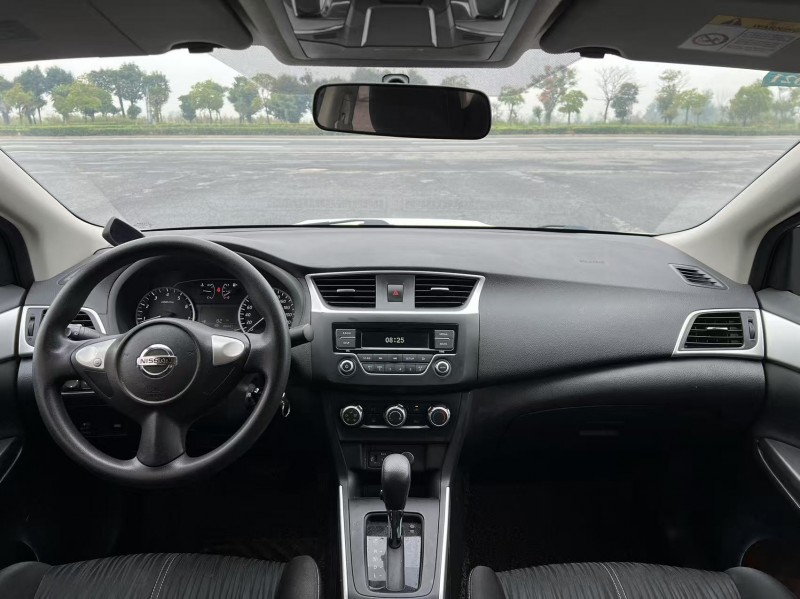 盐城19年日产轩逸7