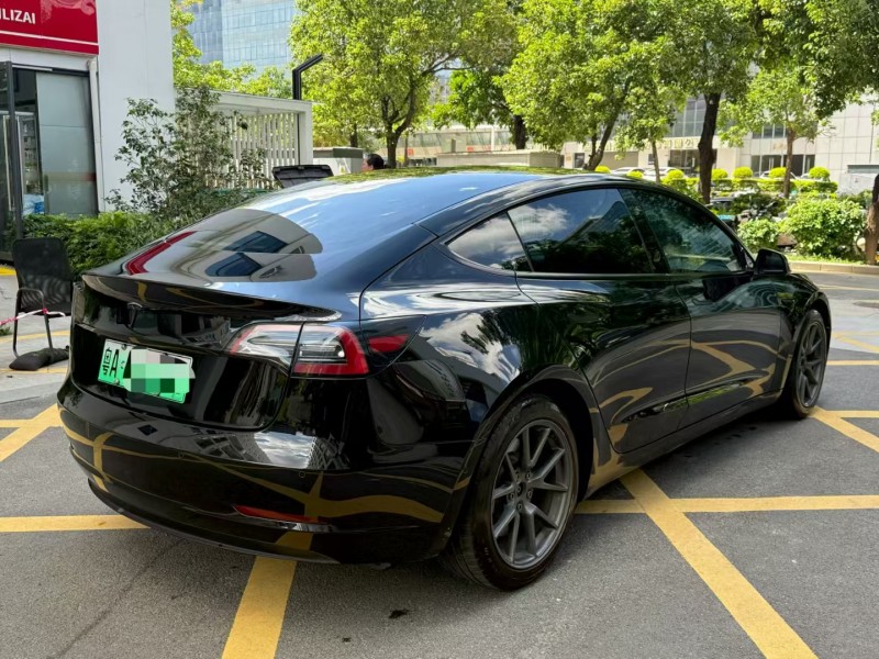 深圳23年特斯拉MODEL 35