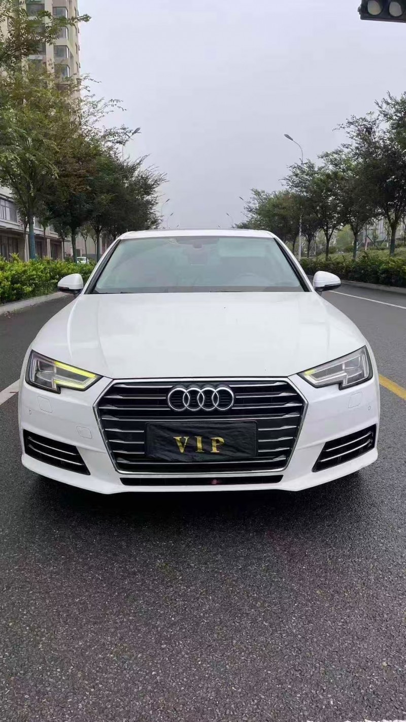 济宁18年奥迪A4L1