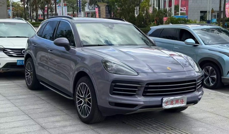 广州19年保时捷卡宴3