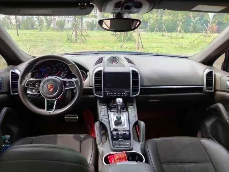 秦皇岛18年保时捷卡宴7