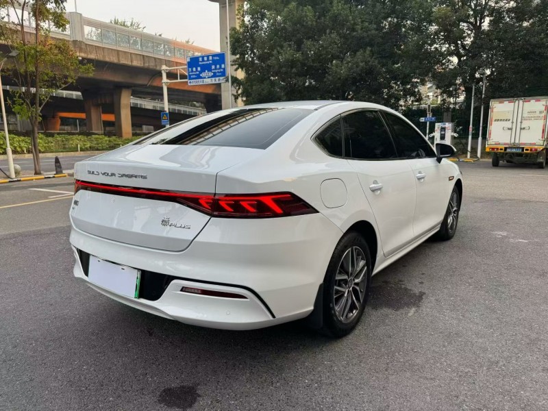 长沙24年比亚迪秦5