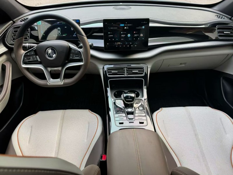 长沙24年比亚迪秦9