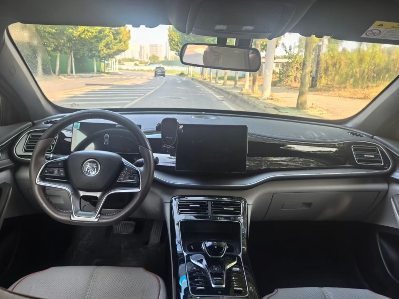 黄石24年比亚迪秦4