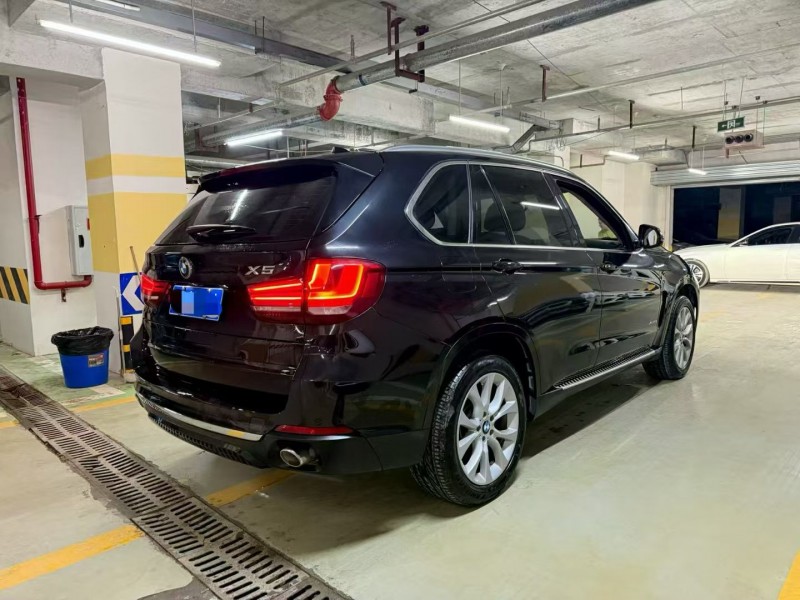 成都17年宝马X58