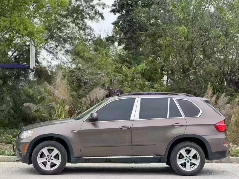 汕头12年宝马X53