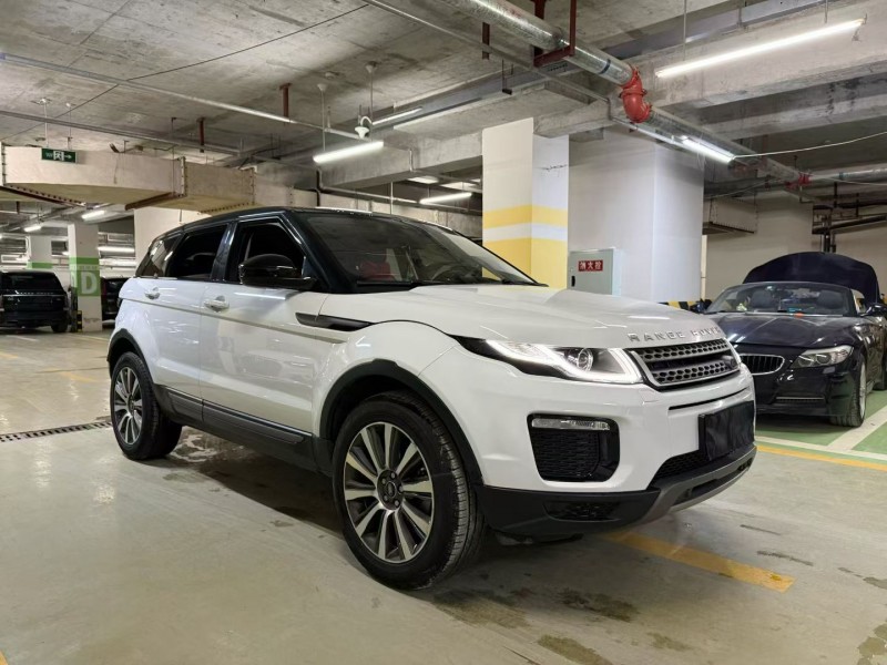 成都18年路虎极光4