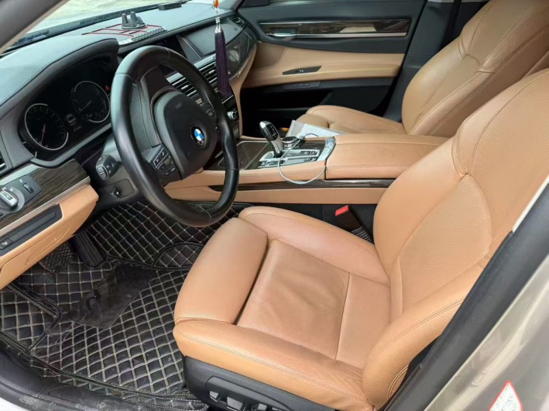 成都13年宝马7系7