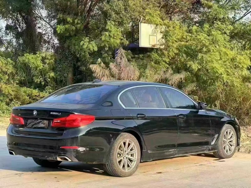 汕头18年宝马5系7