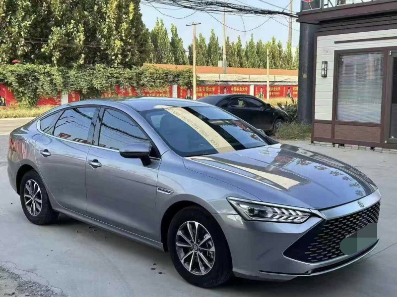 保定23年比亚迪秦3