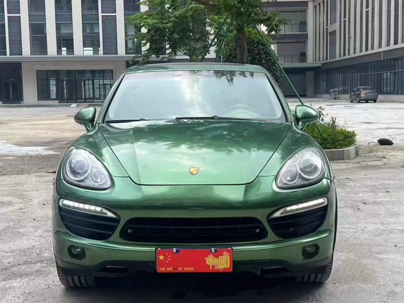 广州11年保时捷卡宴1