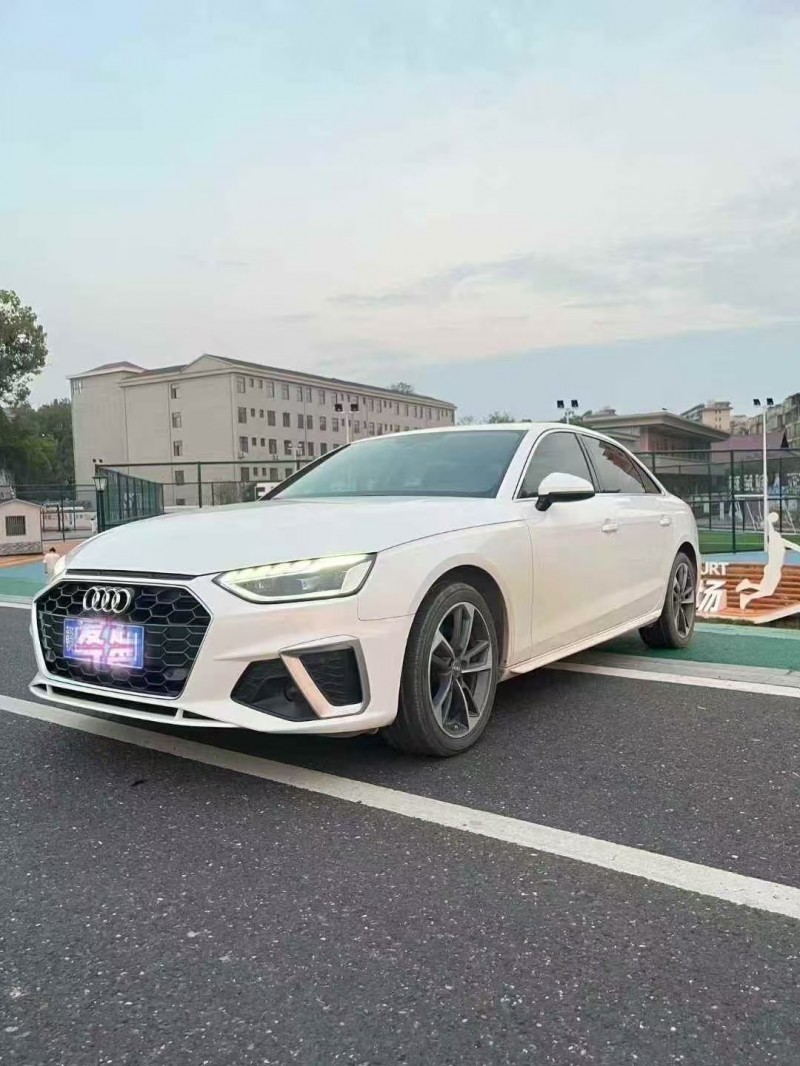 广州22年奥迪A4L3