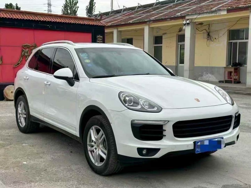 淄博17年保时捷卡宴3