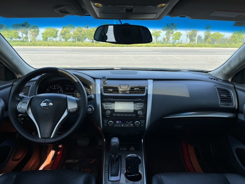 盐城15年日产天籁7