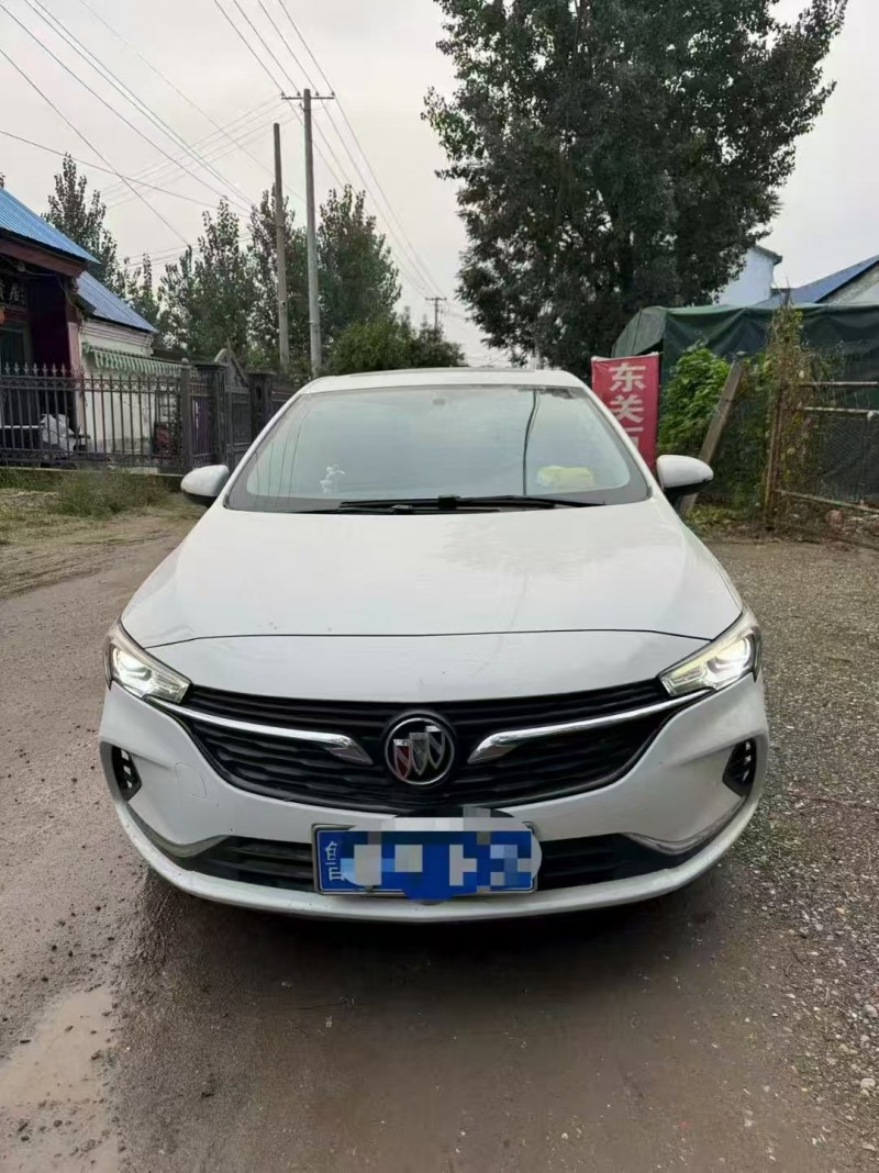 菏泽22年别克威朗1