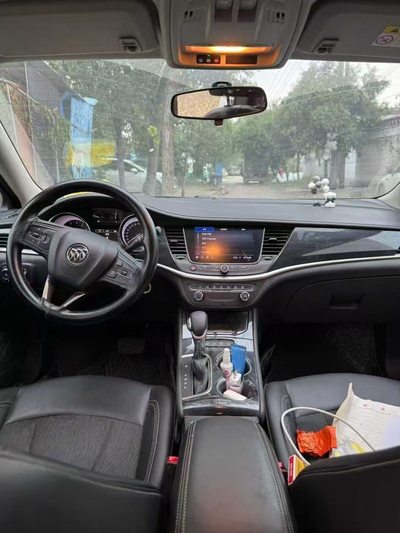 菏泽22年别克威朗5