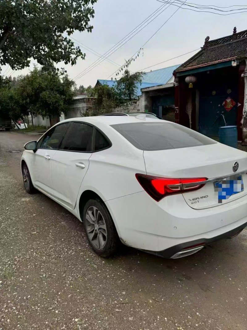 菏泽22年别克威朗8