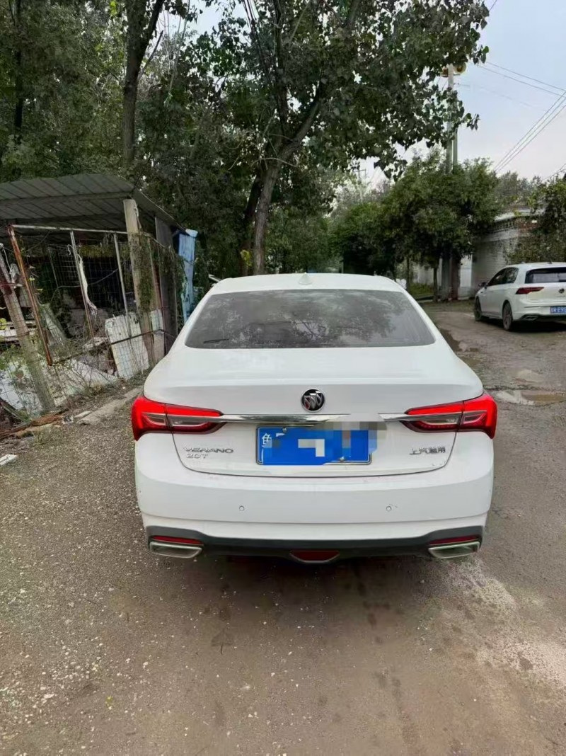 菏泽22年别克威朗9