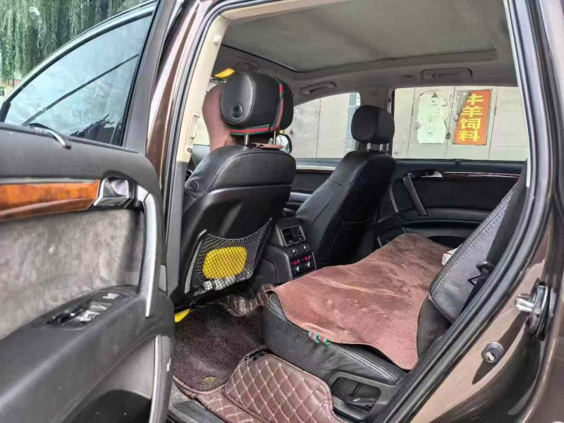 保定13年奥迪Q74