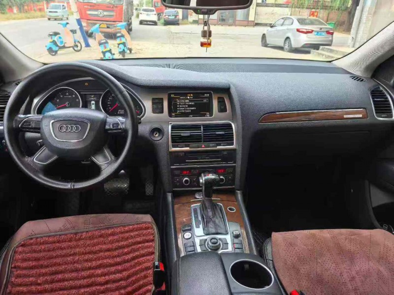 保定13年奥迪Q76