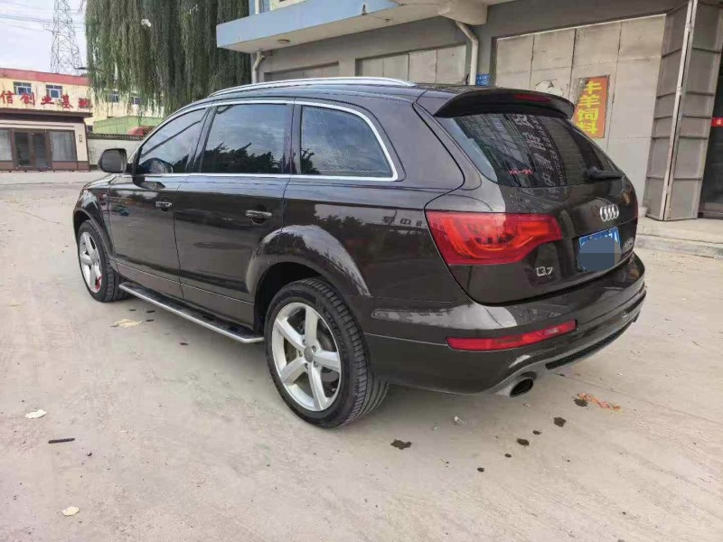 保定13年奥迪Q77