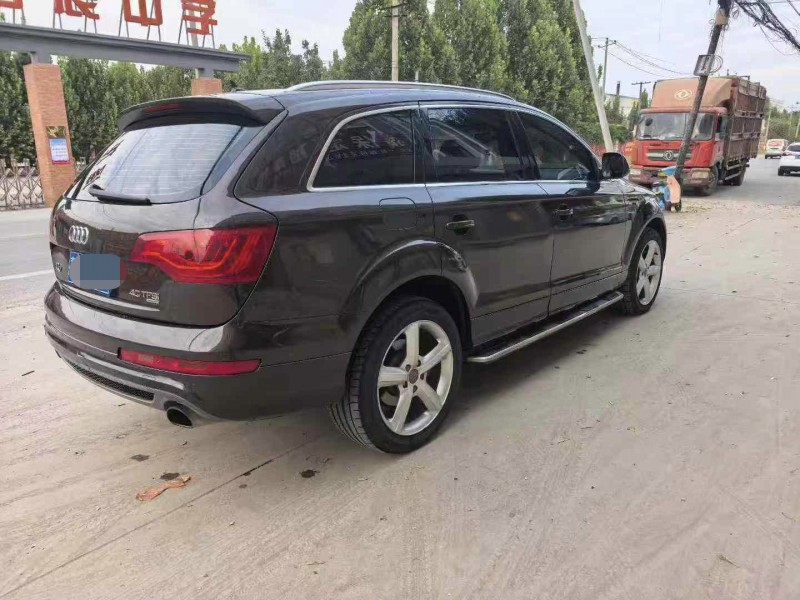 保定13年奥迪Q78