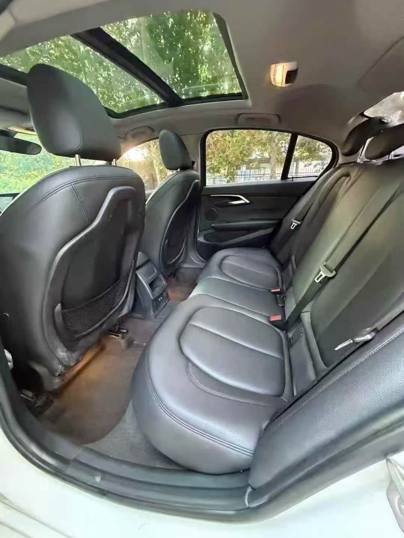 菏泽19年宝马1系5