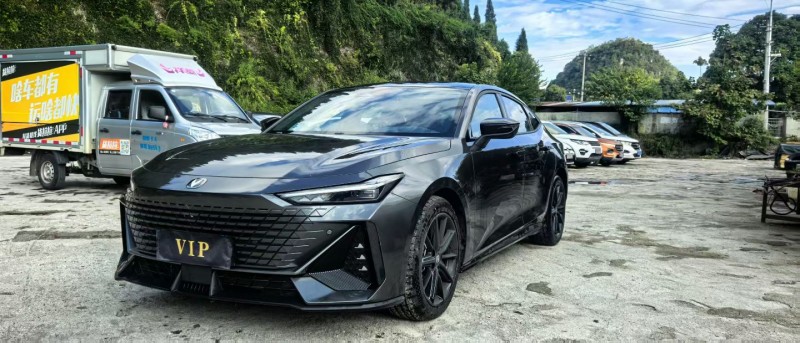 安顺25年长安汽车UNI2