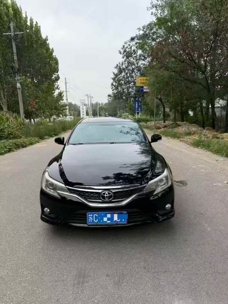 菏泽14年丰田锐志1