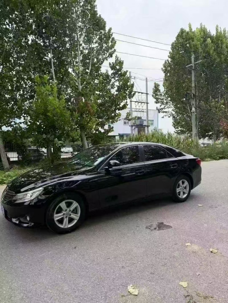 菏泽14年丰田锐志3