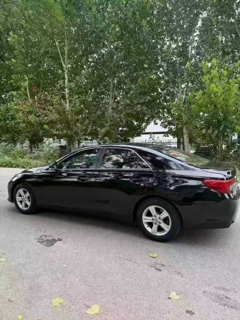 菏泽14年丰田锐志8