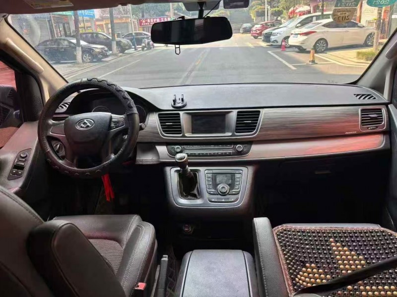 长沙19年大通maxus7